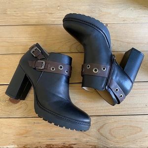 naturalizer cassia booties